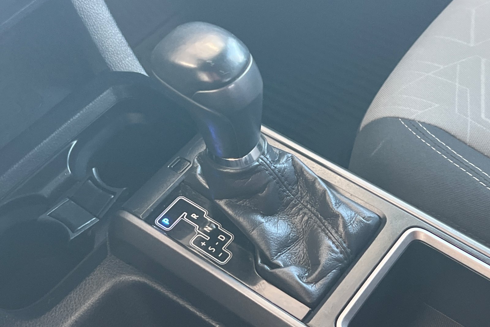 Used 2021 Toyota Tacoma TRD Sport AWD/4WD image 17