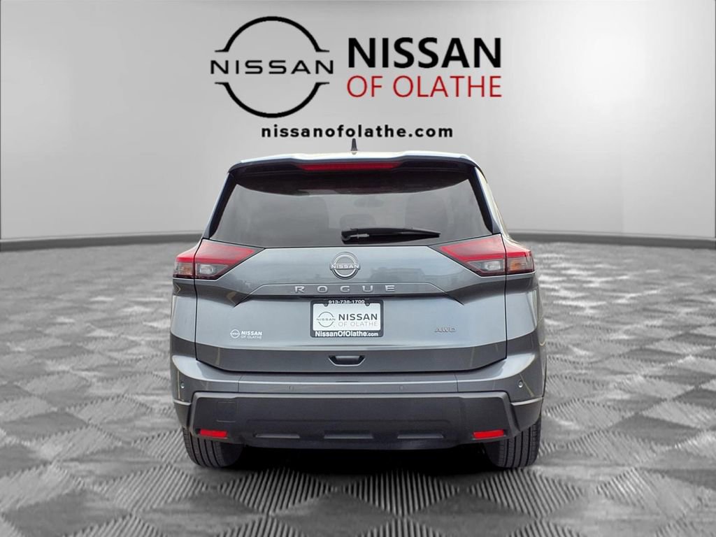 Certified 2024 Nissan Rogue S image 28