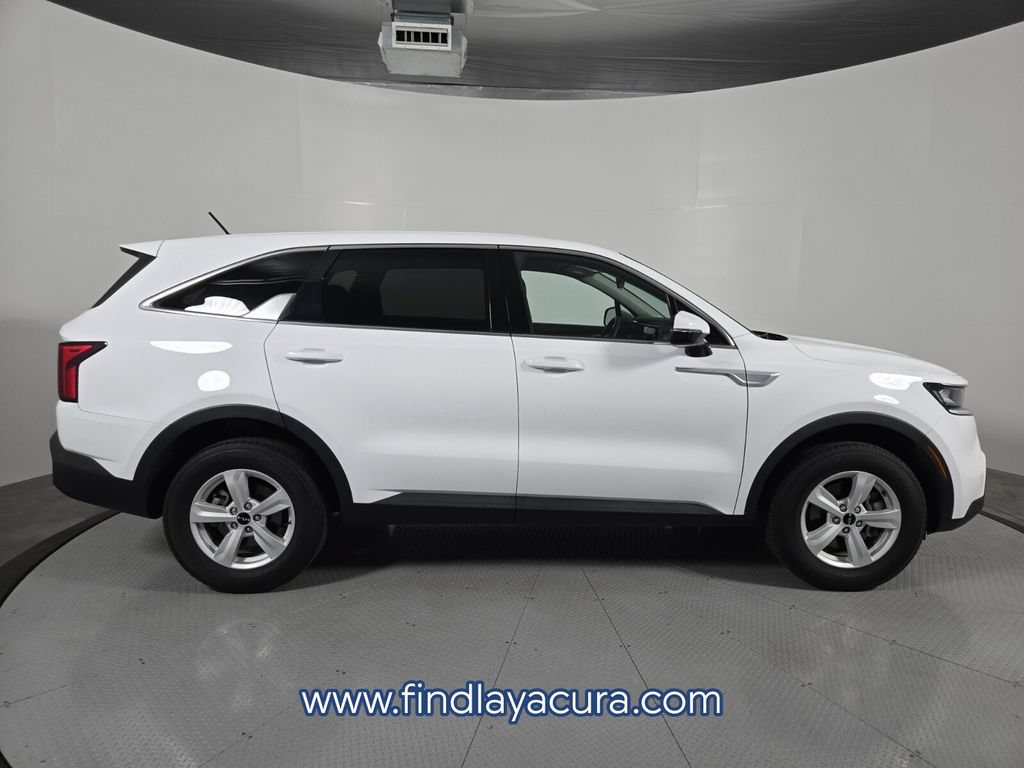 Used 2022 Kia Sorento LX AWD/4WD image 9