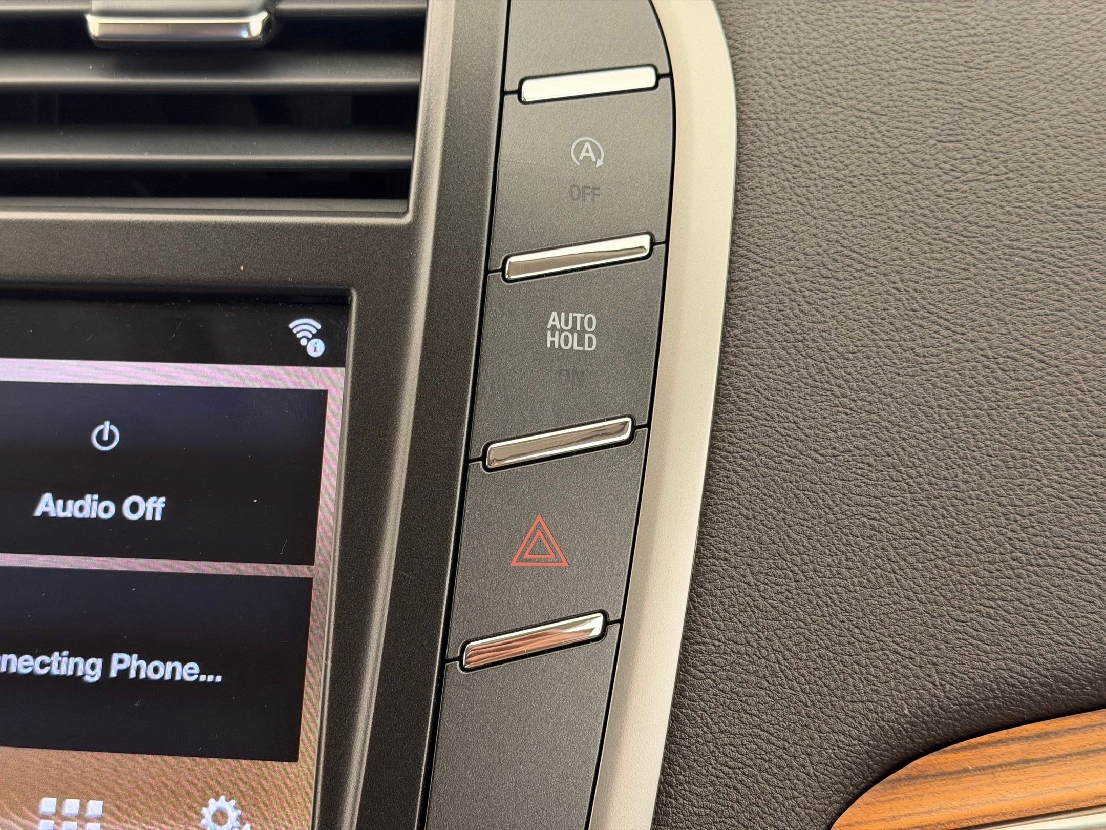 Used 2019 Lincoln MKC Select w/ Select Plus Package image 27