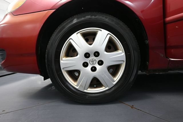 Used 2005 Toyota Corolla LE FWD image 15