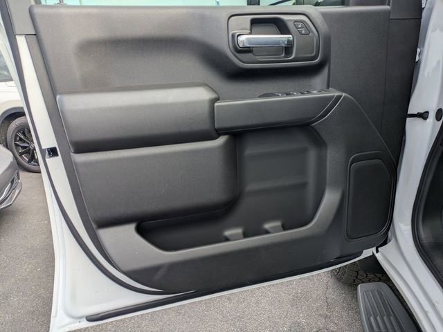 New 2026 Chevrolet Silverado 2500 Custom w/ Custom Convenience Package image 9