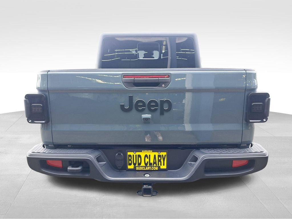 Used 2024 Jeep Gladiator Sport AWD/4WD image 5