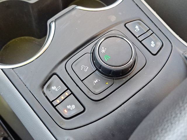 Used 2023 GMC Terrain SLT image 18