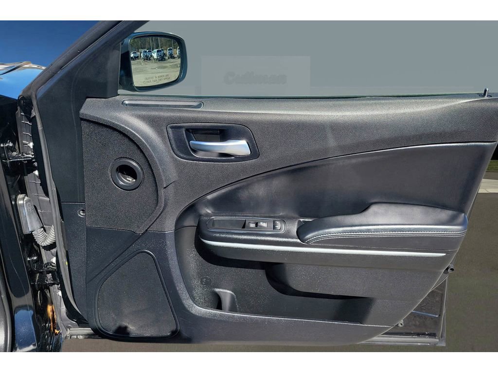 Used 2022 Dodge Charger SXT w/ Leather Interior Group image 23