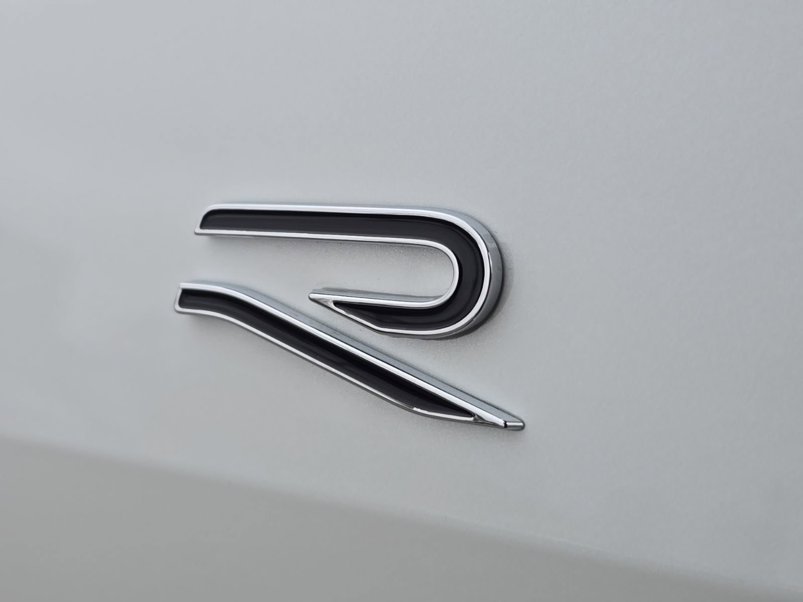 Certified 2026 Volkswagen Tiguan SEL R-Line AWD/4WD image 13