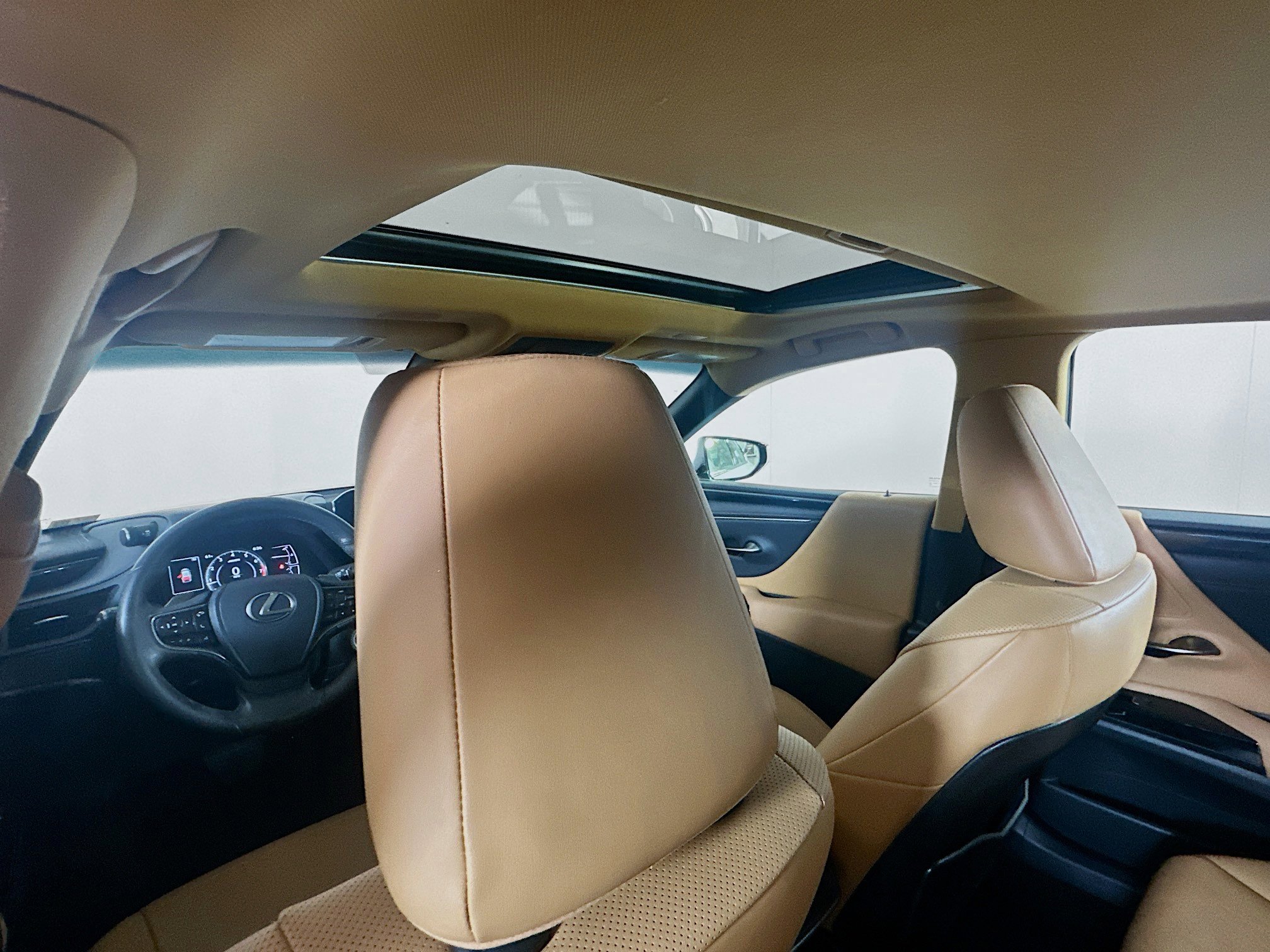 Used 2023 Lexus ES 350 w/ Accessory Package (Z2) image 27