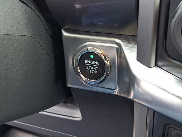 Used 2022 Ford F150 Lariat w/ Equipment Group 502A High image 14