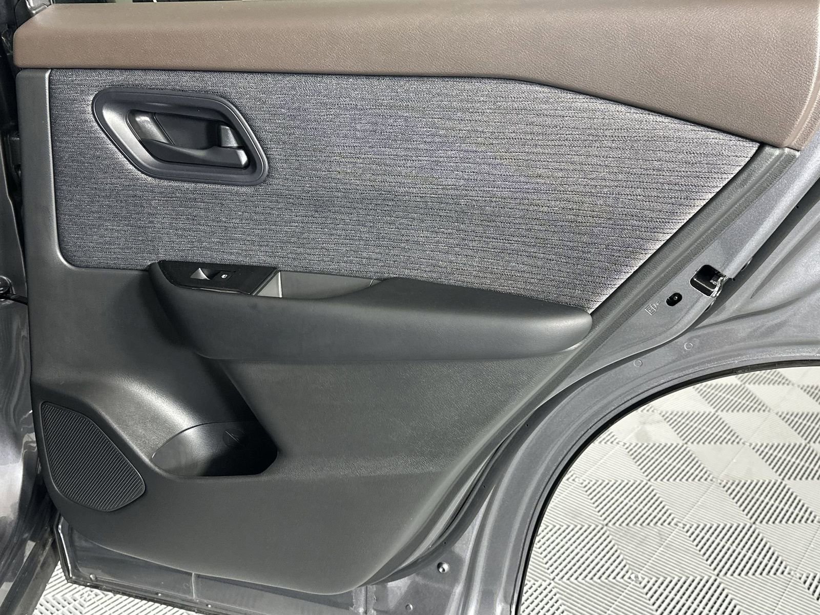 Certified 2023 Nissan Rogue S image 32