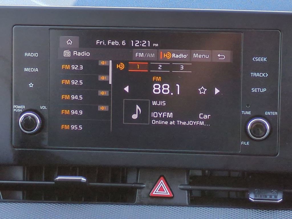 Used 2024 Kia Sportage LX image 18