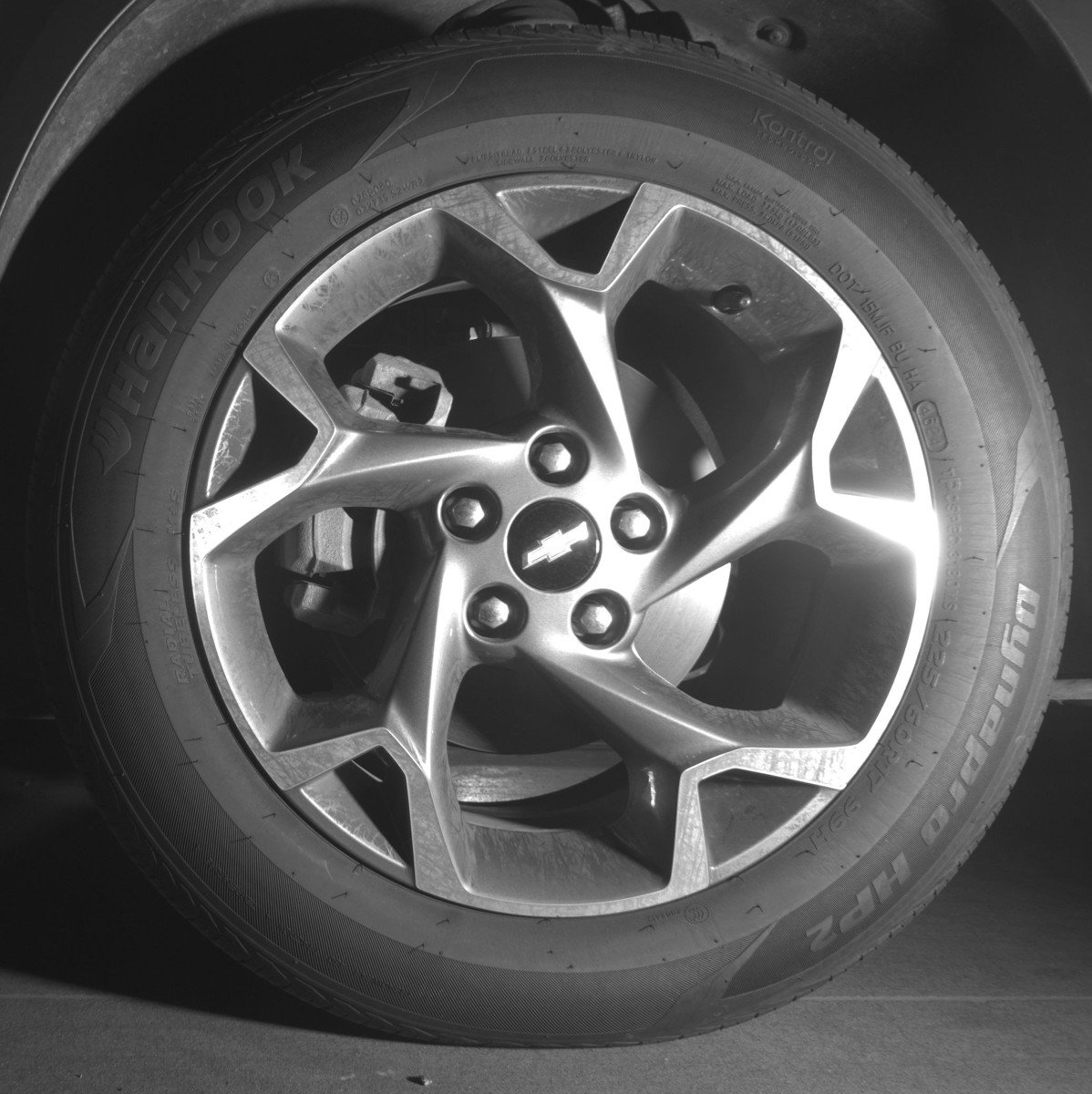 Used 2025 Chevrolet Trax LT FWD image 12