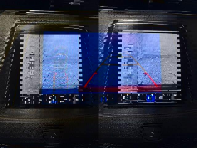 Used 2022 Cadillac XT4 Premium Luxury w/ Enhanced Visibility Package image 15