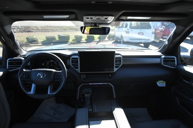 Used 2025 Toyota Sequoia SR5 image 10