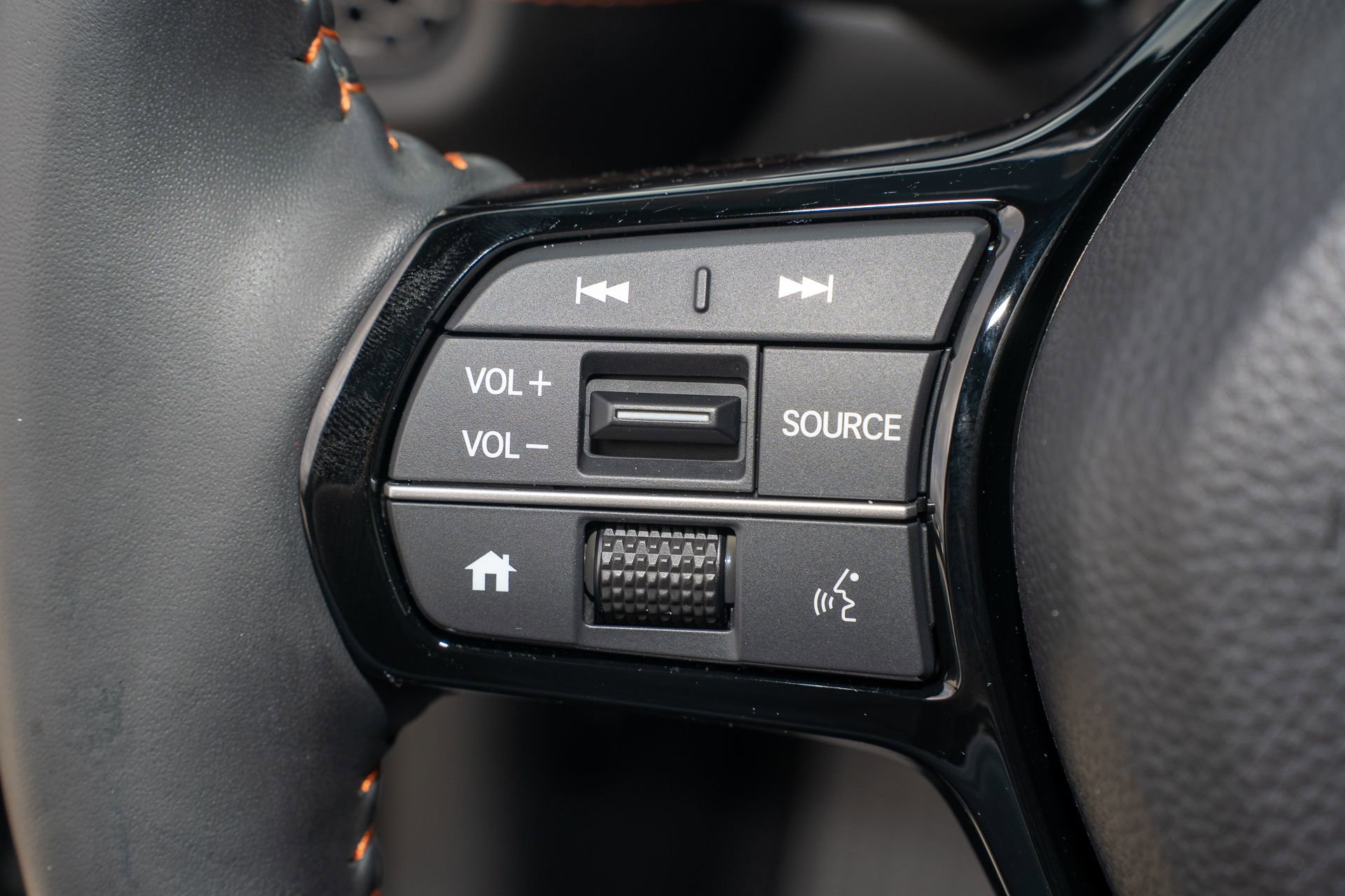 Certified 2024 Honda HR-V Sport image 31