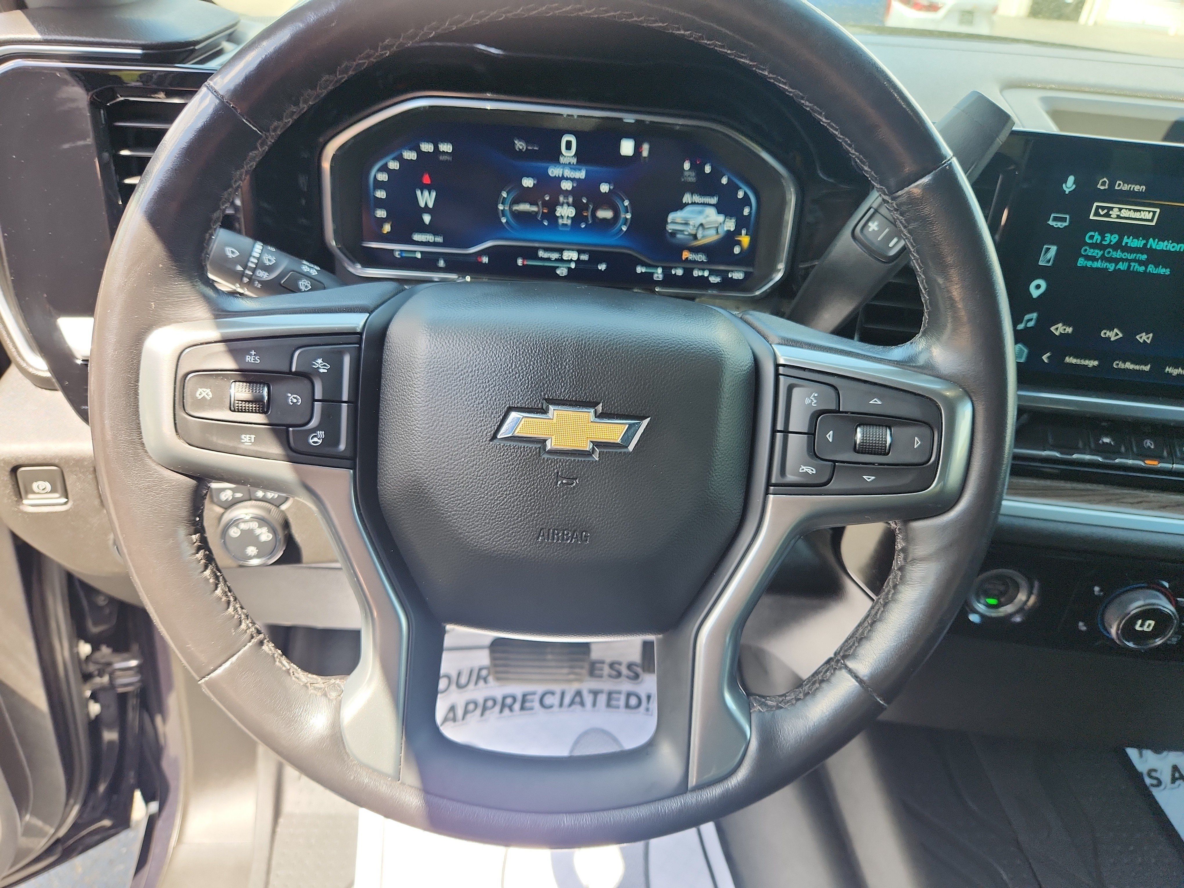 Used 2022 Chevrolet Silverado 1500 LT AWD/4WD image 27