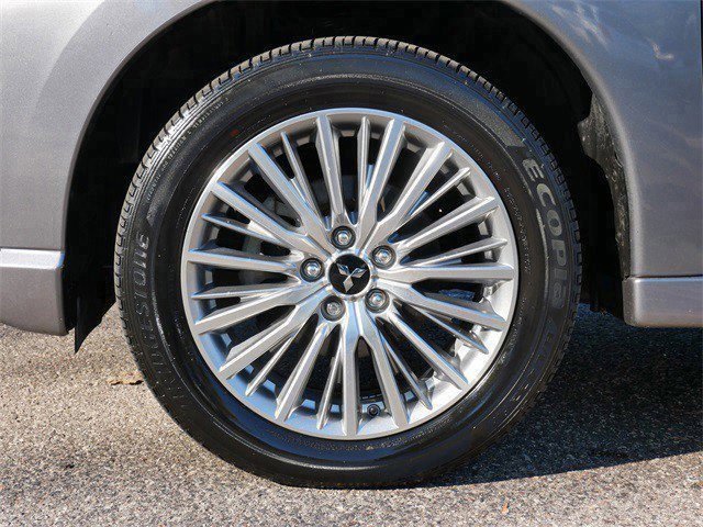 Used 2022 Mitsubishi Outlander SEL image 9