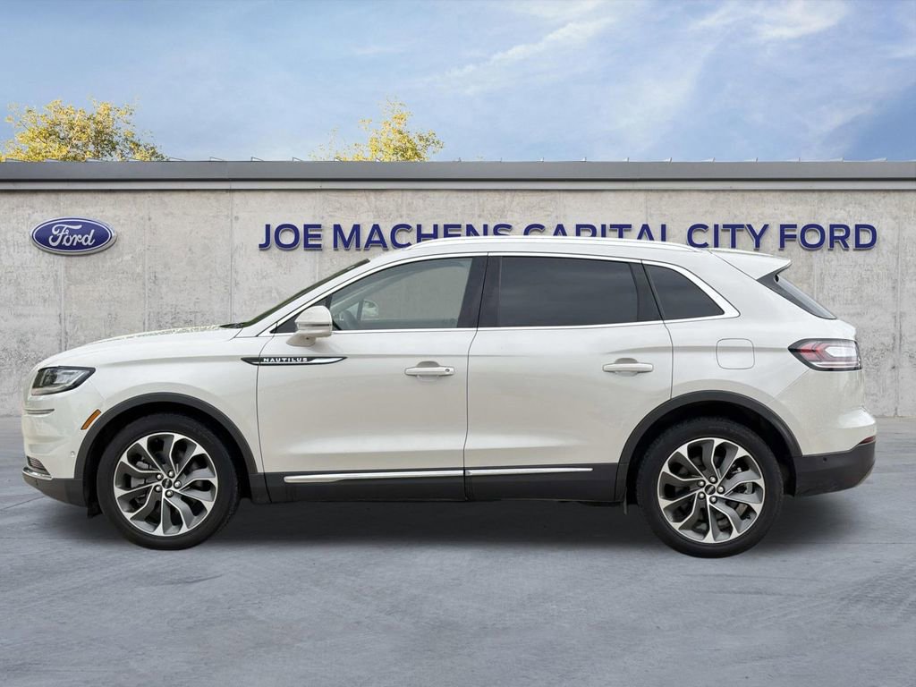 Used 2023 Lincoln Nautilus Reserve w/ Equipment Group 201A image 8