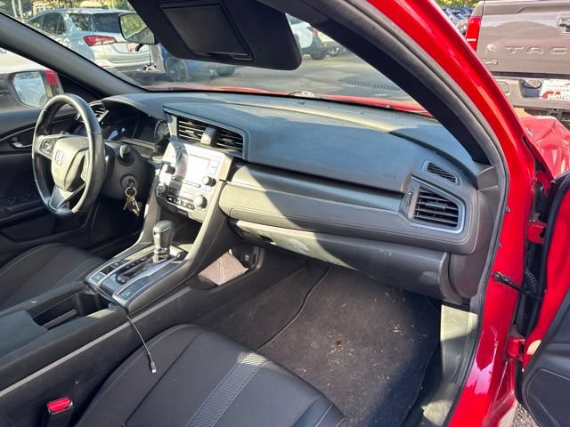 Used 2018 Honda Civic Sport image 10