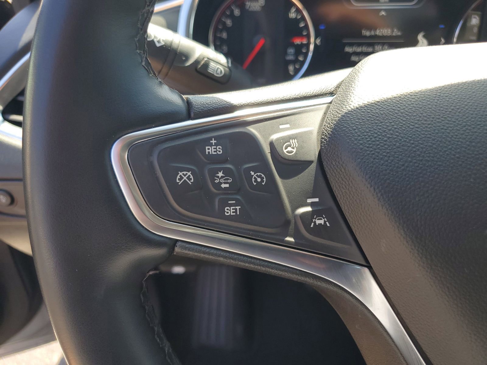 Used 2024 Chevrolet Malibu LT image 11