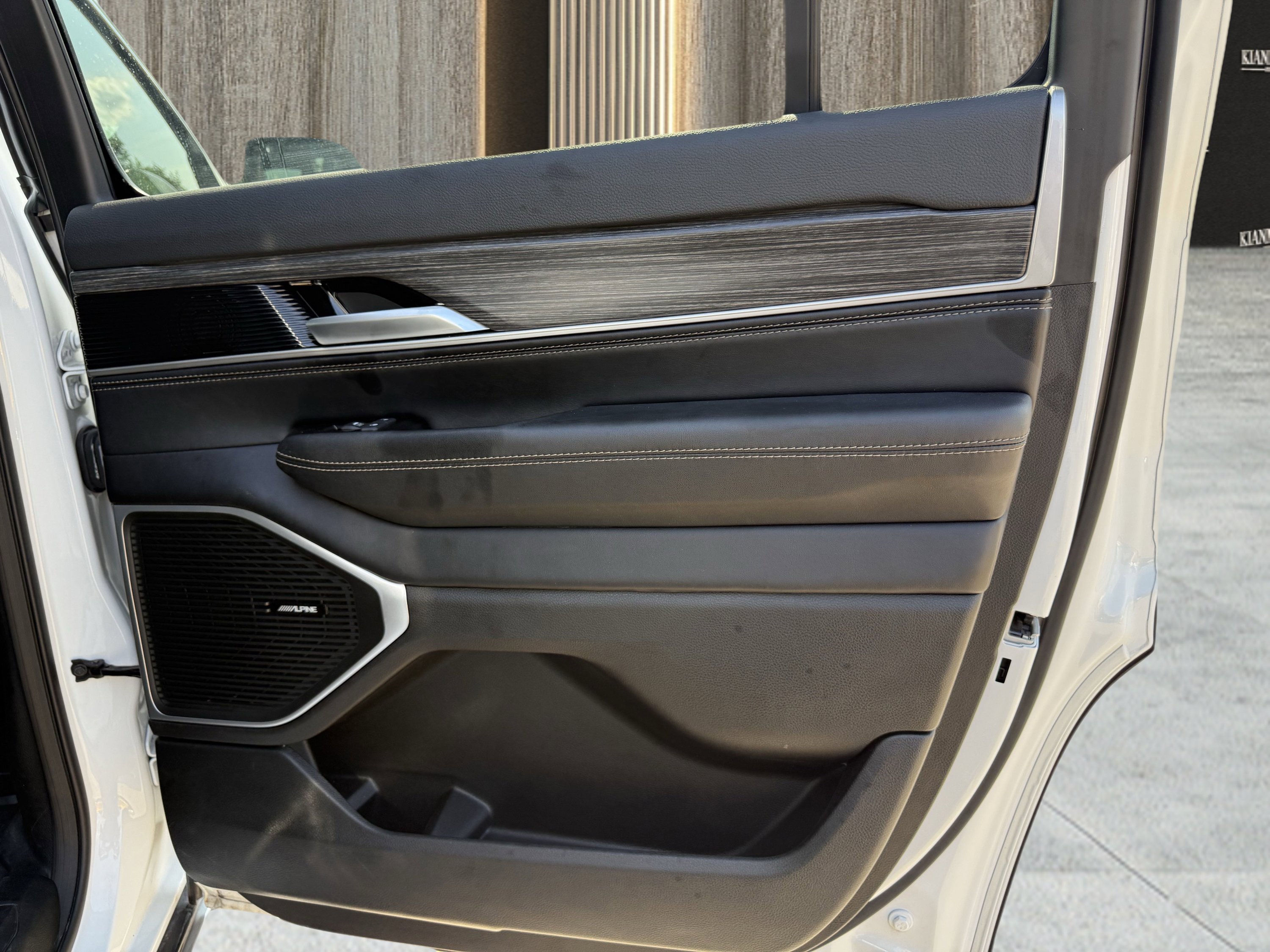 Used 2024 Jeep Wagoneer Series II w/ Flexible Seating Group image 48