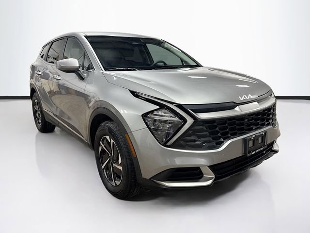 Used 2023 Kia Sportage LX image 1