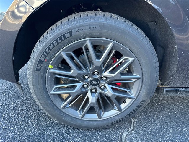 New 2025 Ford Expedition Max Platinum w/ Stealth Performance Package image 15