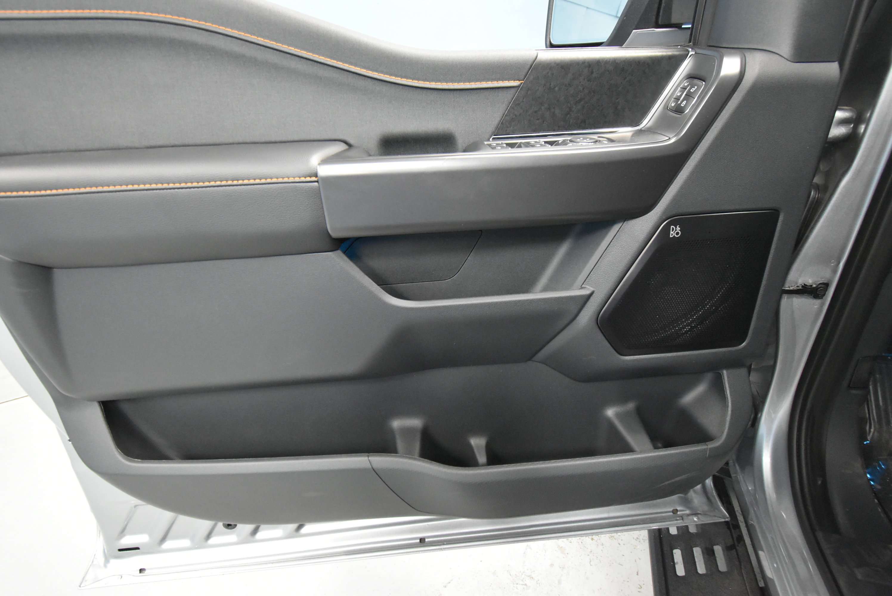 New 2025 Ford F150 Tremor w/ Equipment Group 402A High image 4