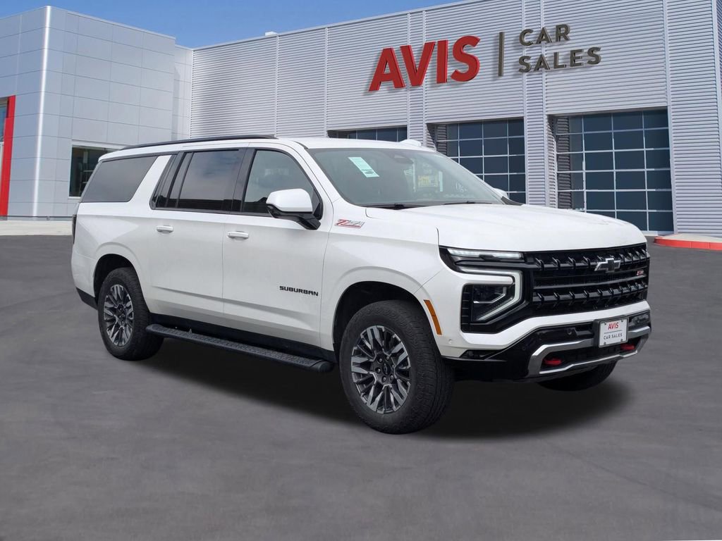 Used 2025 Chevrolet Suburban Z71 image 3