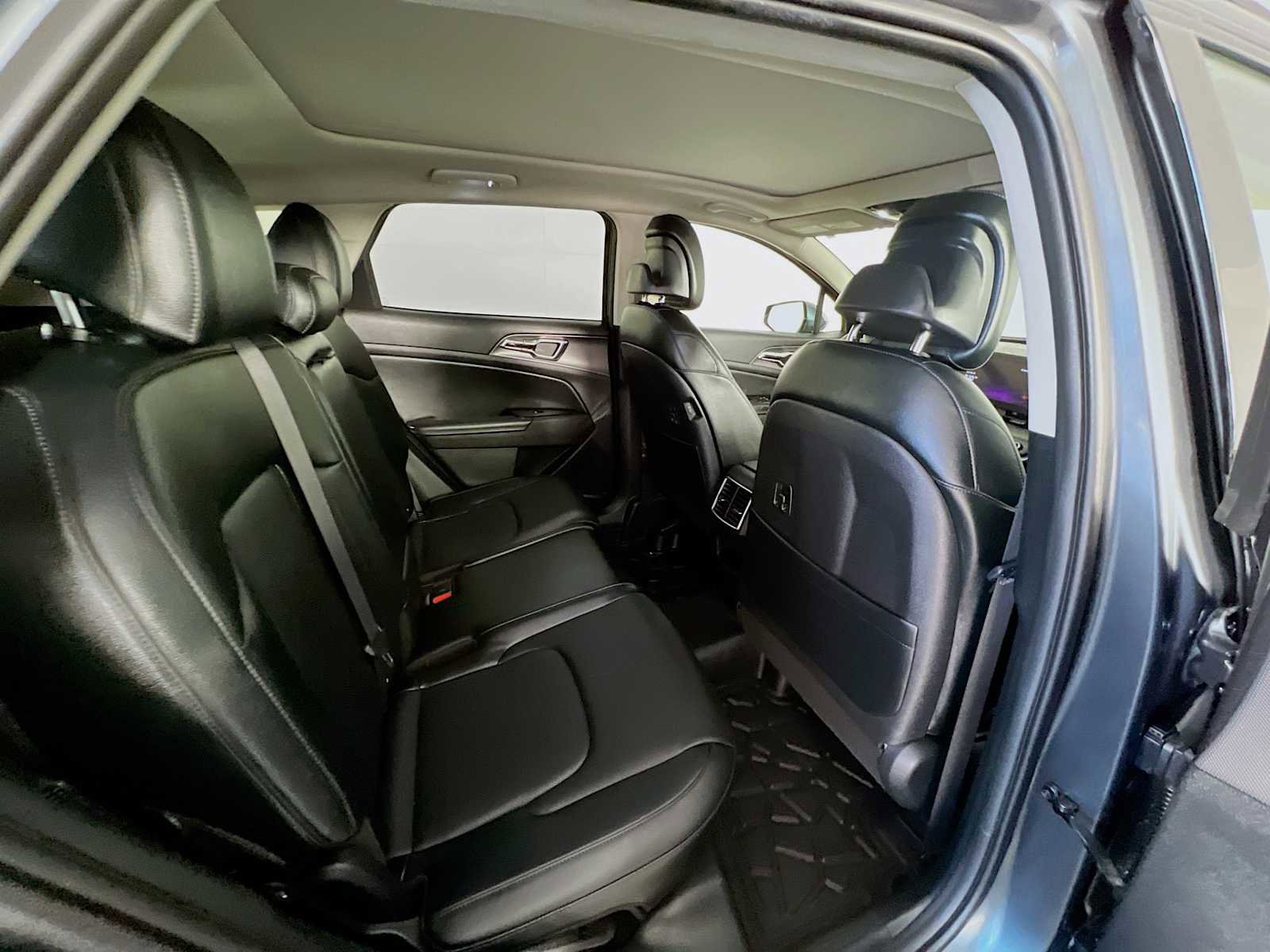 Used 2023 Kia Sportage SX image 27