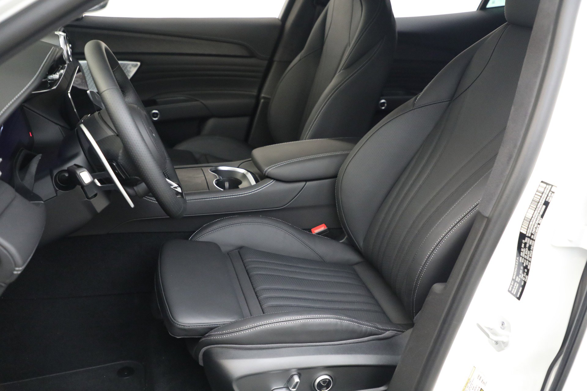 New 2025 Maserati Grecale Modena image 13