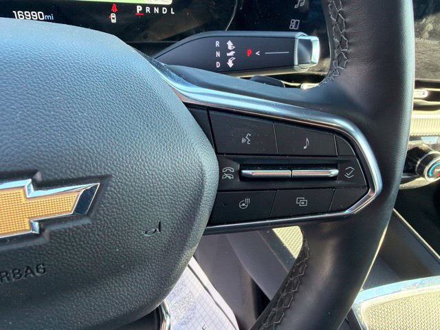 Used 2025 Chevrolet Equinox LT FWD image 12
