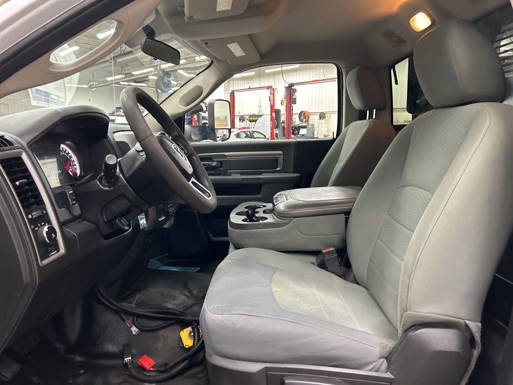 Used 2017 RAM 5500 Tradesman w/ Power Accessory Group AWD/4WD image 9