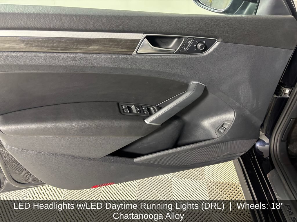 Used 2017 Volkswagen Passat 1.8T SE FWD image 14