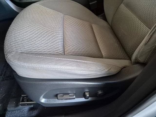 Used 2015 Hyundai Santa Fe GLS FWD image 10