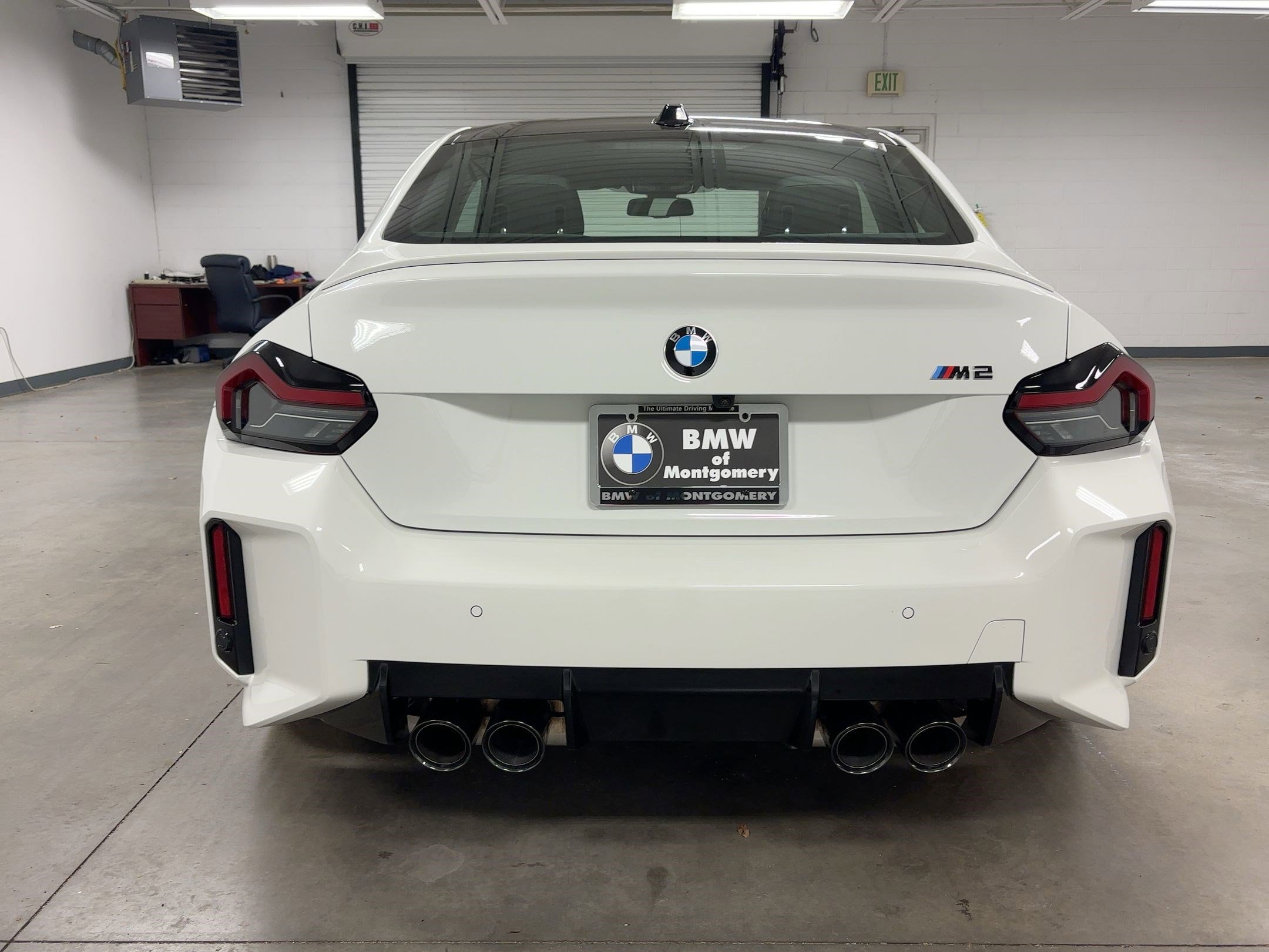 Used 2025 BMW M2 w/ Lighting Package image 9