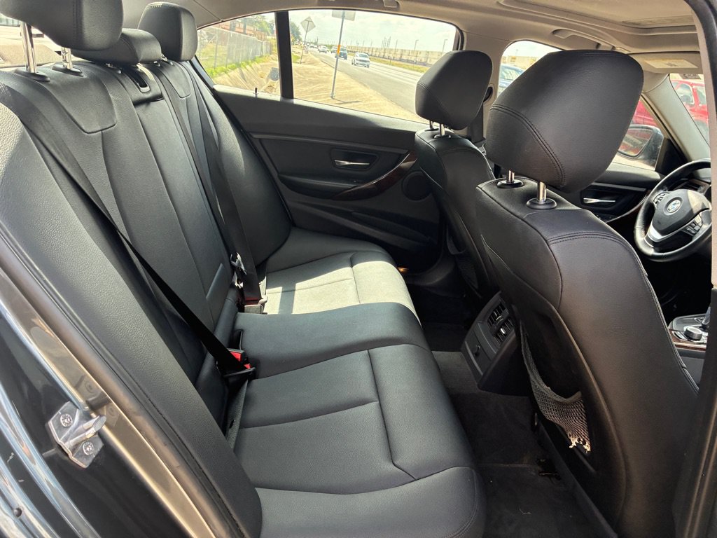 Used 2014 BMW 328i xDrive Sedan AWD/4WD image 32