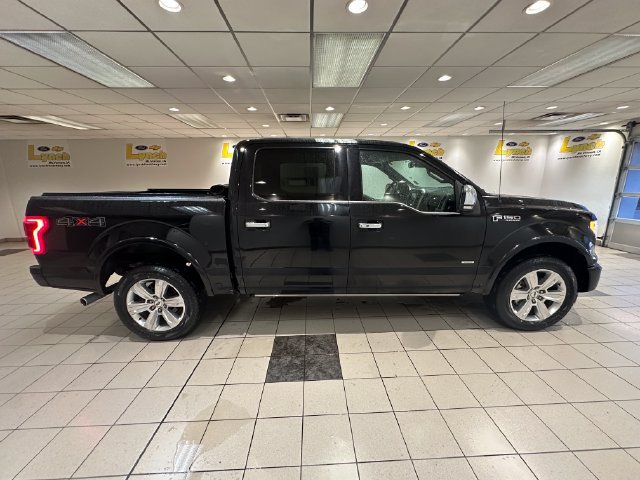 Used 2017 Ford F150 Platinum w/ Equipment Group 701A Luxury AWD/4WD image 3