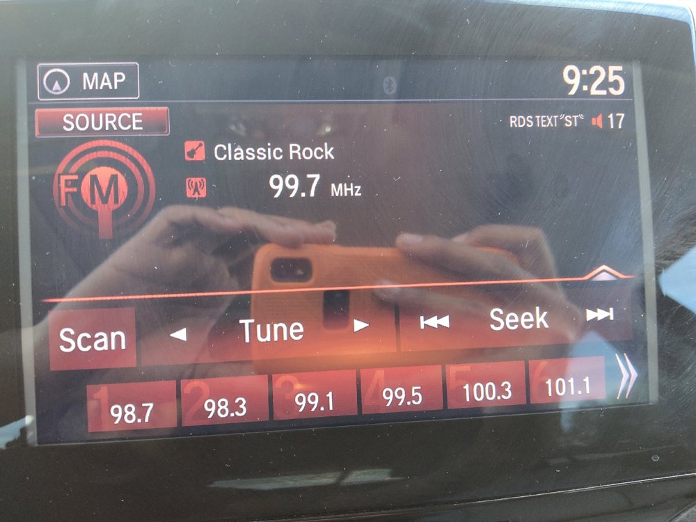 Used 2016 Honda Pilot Touring image 25