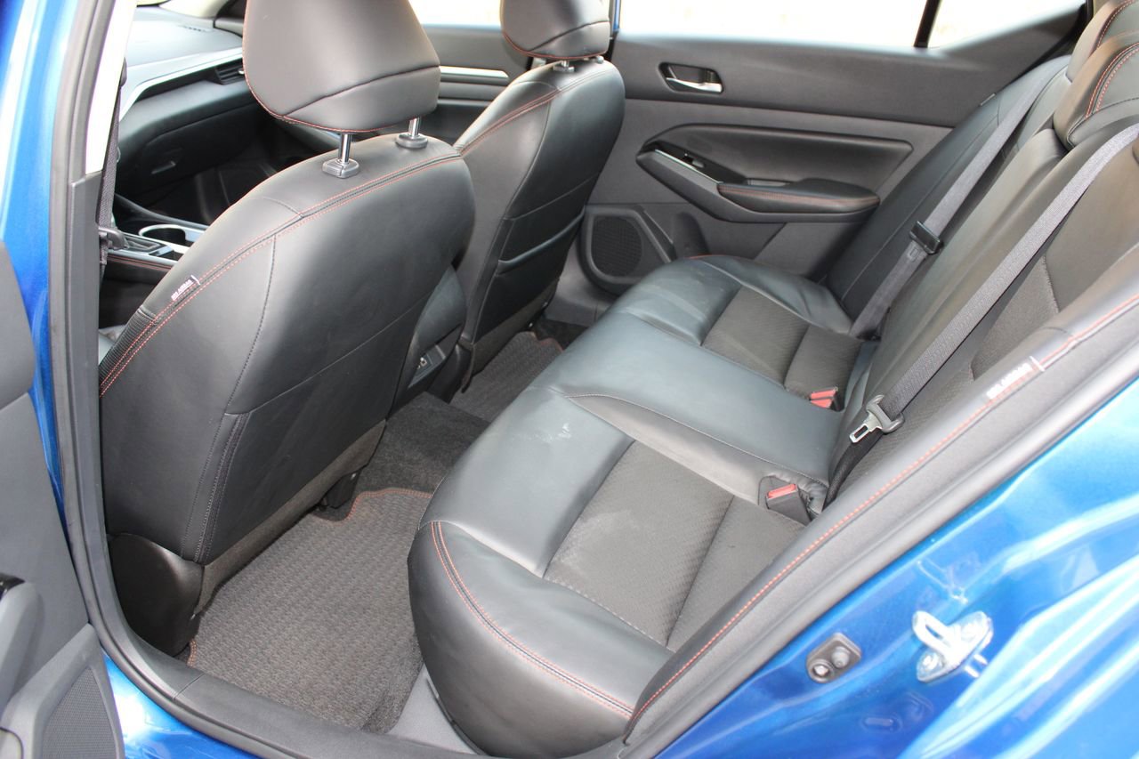 Used 2025 Nissan Altima 2.5 SR image 5