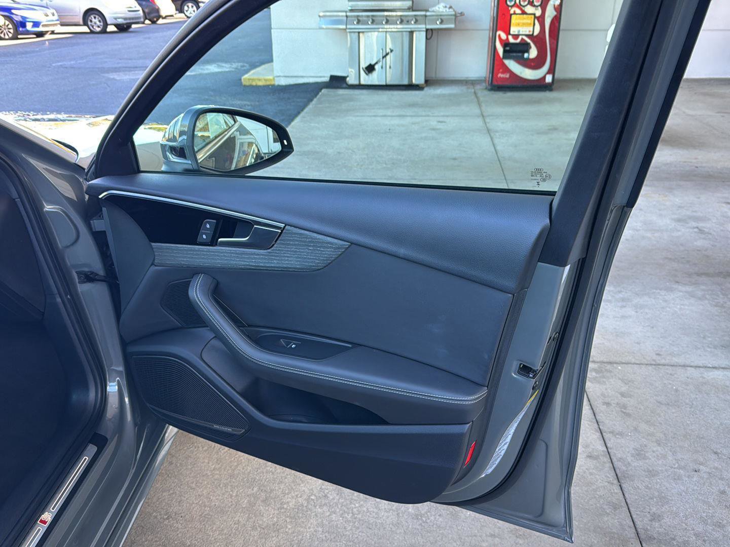 Used 2024 Audi A4 2.0T Premium Plus image 12