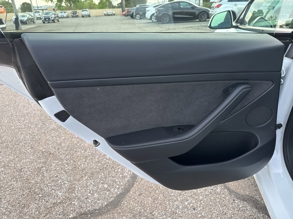 Used 2023 Tesla Model 3 Standard Range image 28