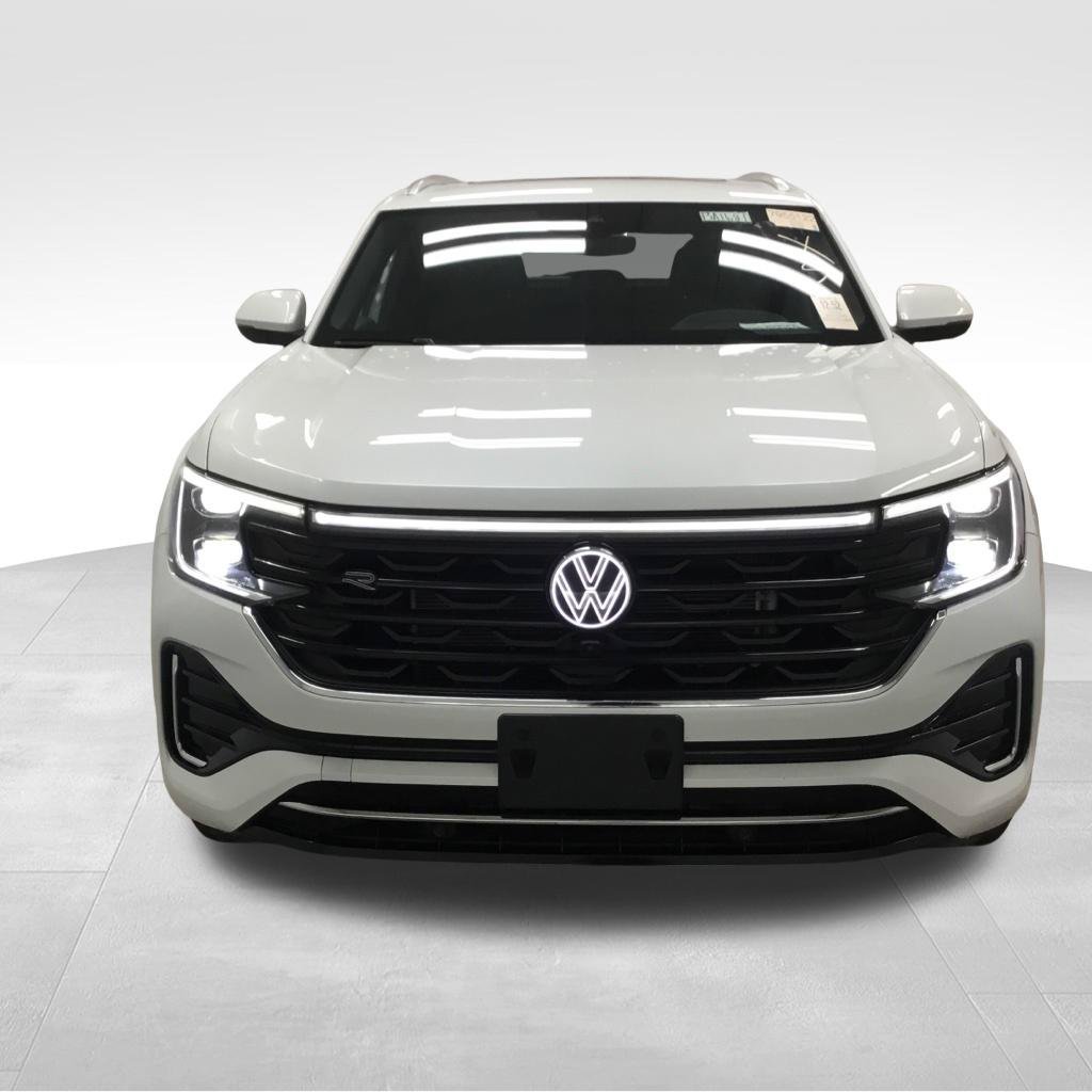 Used 2024 Volkswagen Atlas Cross Sport SEL Premium R-Line AWD/4WD image 2