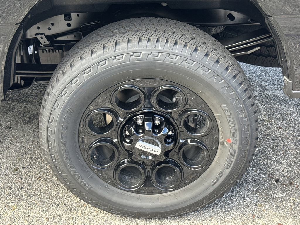 New 2026 Ford F250 Lariat w/ Black Appearance Package image 19
