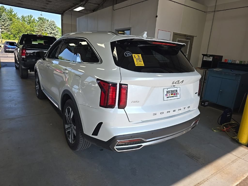 Used 2022 Kia Sorento EX AWD/4WD image 3