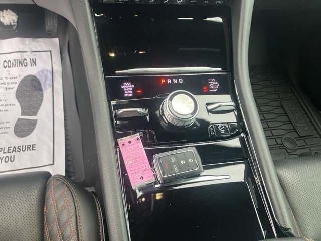 Used 2024 Jeep Grand Cherokee L Summit w/ High Altitude Package image 17