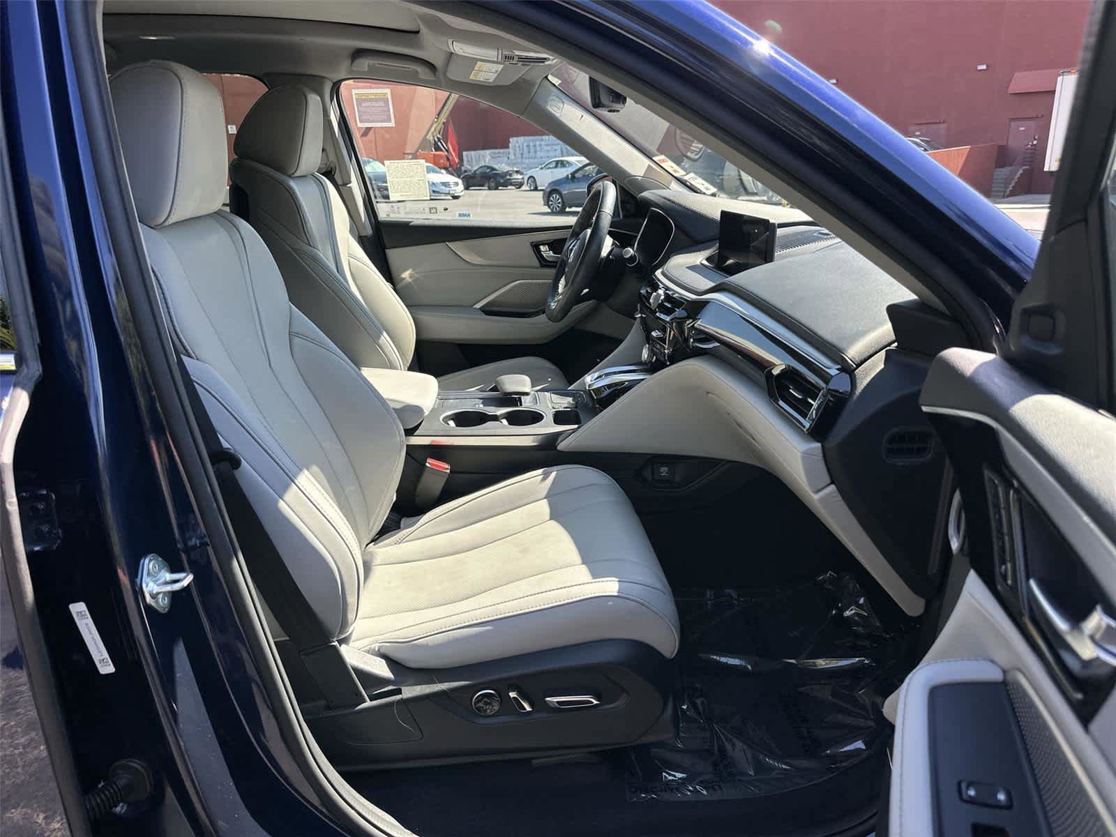 Used 2023 Acura MDX FWD w/ Technology Package image 14