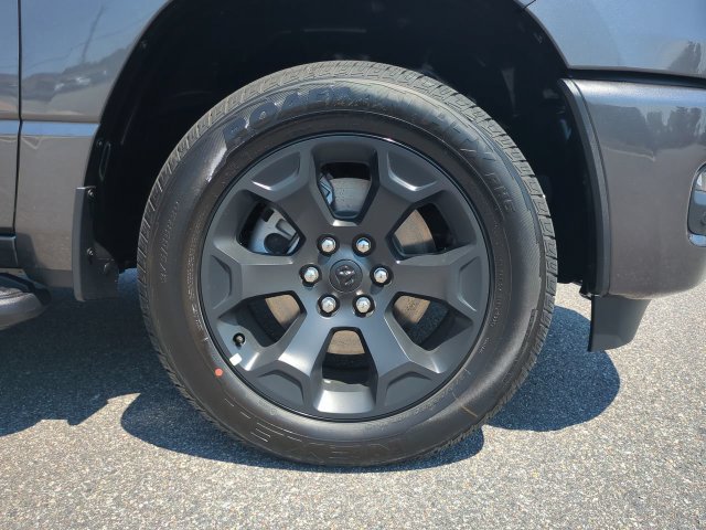 New 2027 RAM 1500 Express AWD/4WD image 11