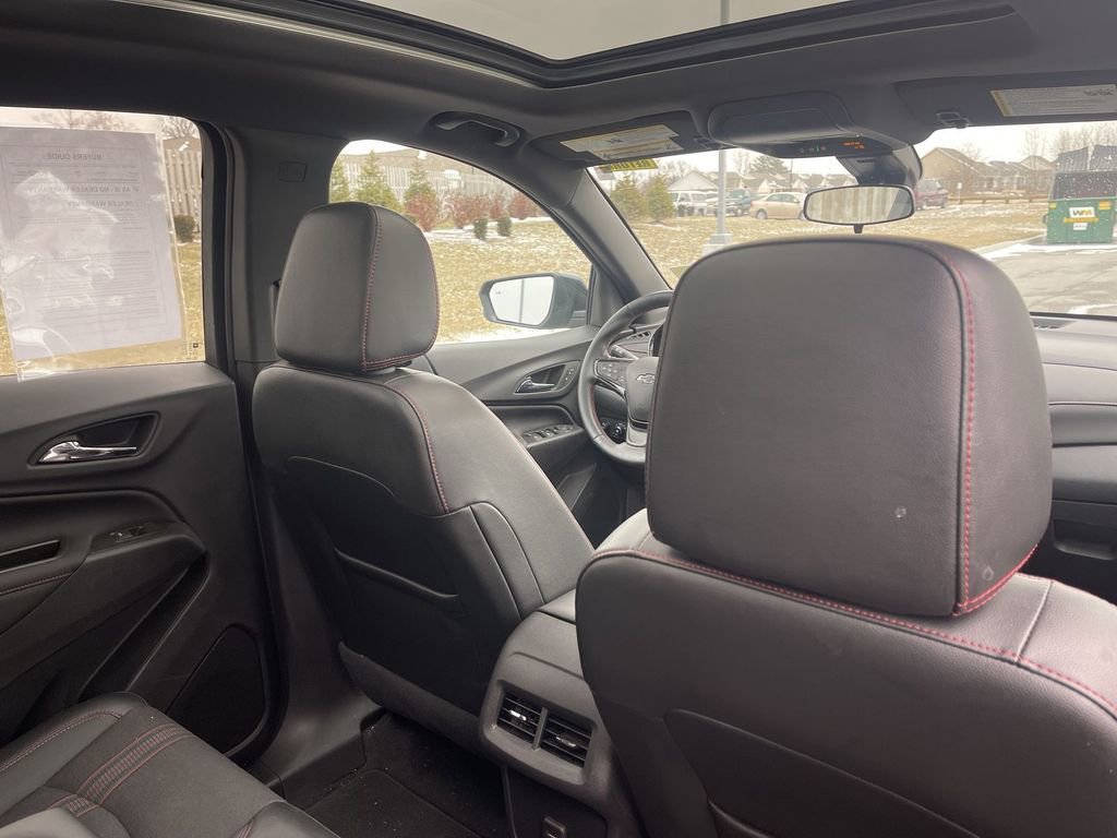 Used 2023 Chevrolet Equinox RS w/ LPO, Cargo Package image 38
