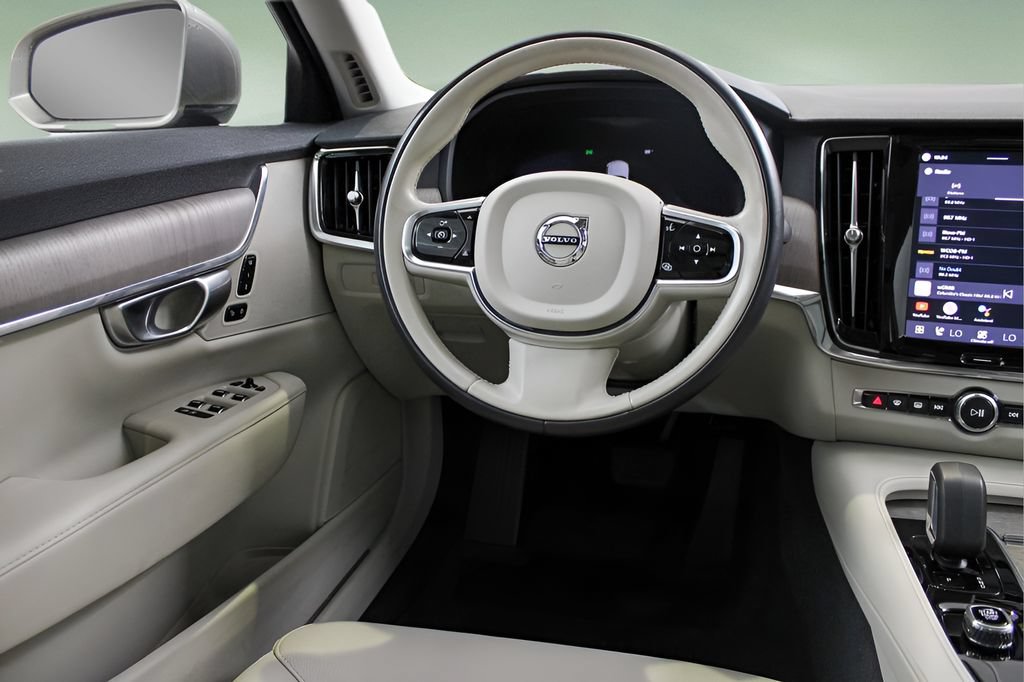 Certified 2023 Volvo S90 B6 Plus w/ Protection Package Premier AWD/4WD image 18