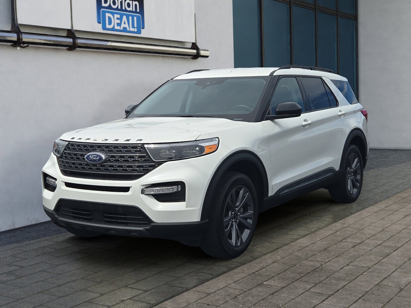 Certified 2023 Ford Explorer XLT w/ Equipment Group 202A AWD/4WD image 7